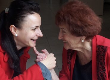 Aby som sa necítila osamelá, stačí prítomnosť človeka